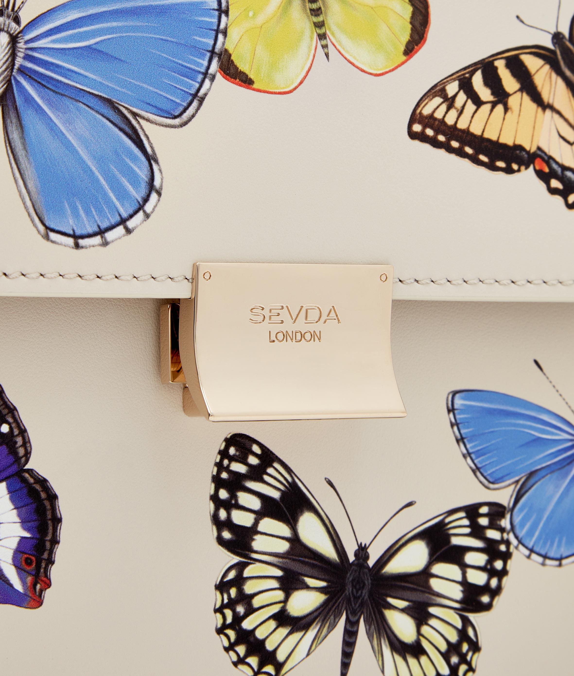 Off White Butterfly Designer Shoulder Bag with Gold Chain - A fusion of London's flair and Italian craftsmanship.