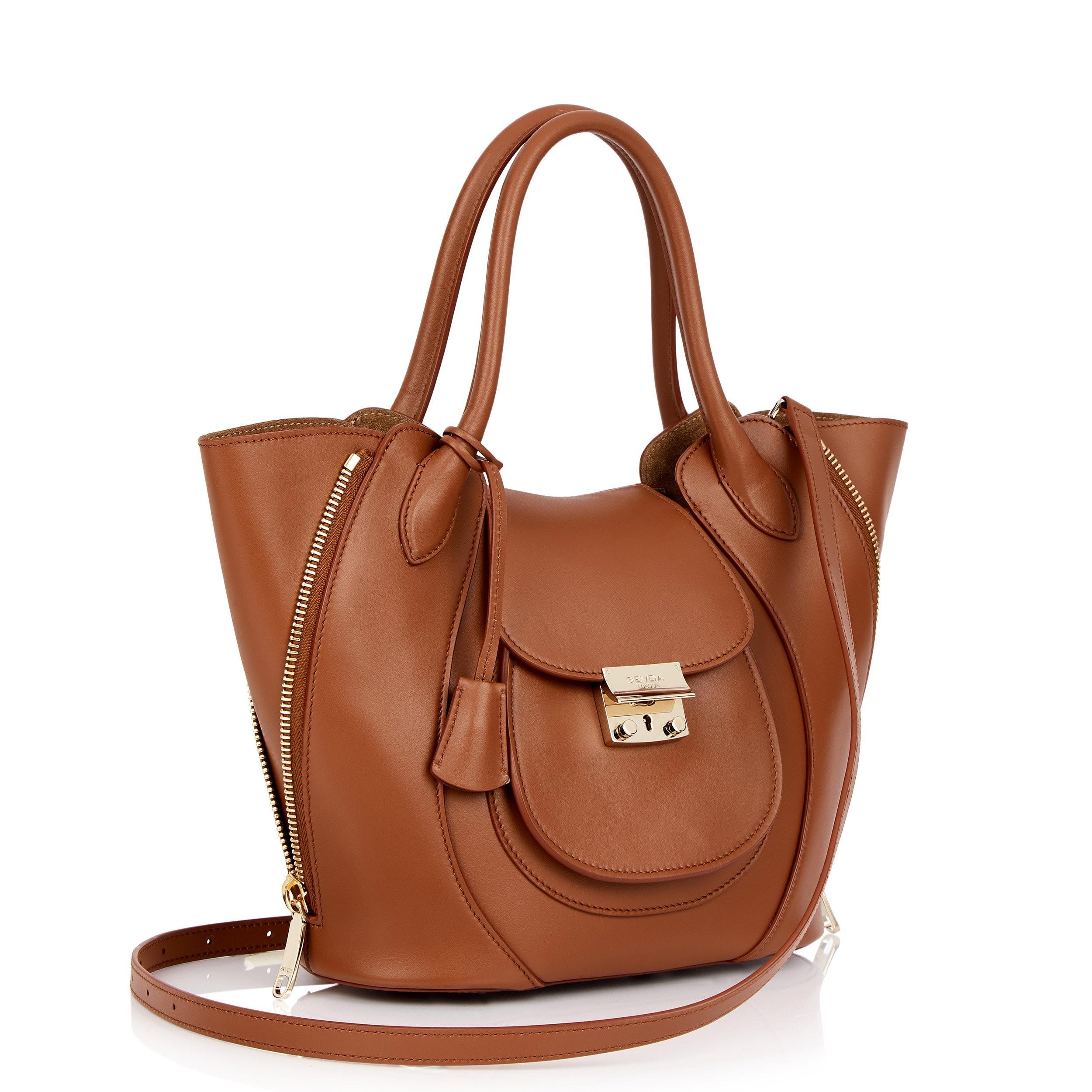 Tan Luxury Designer Bag - Marrying London's fashion with Italian craftsmanship, crafted from deforestation-free leather.