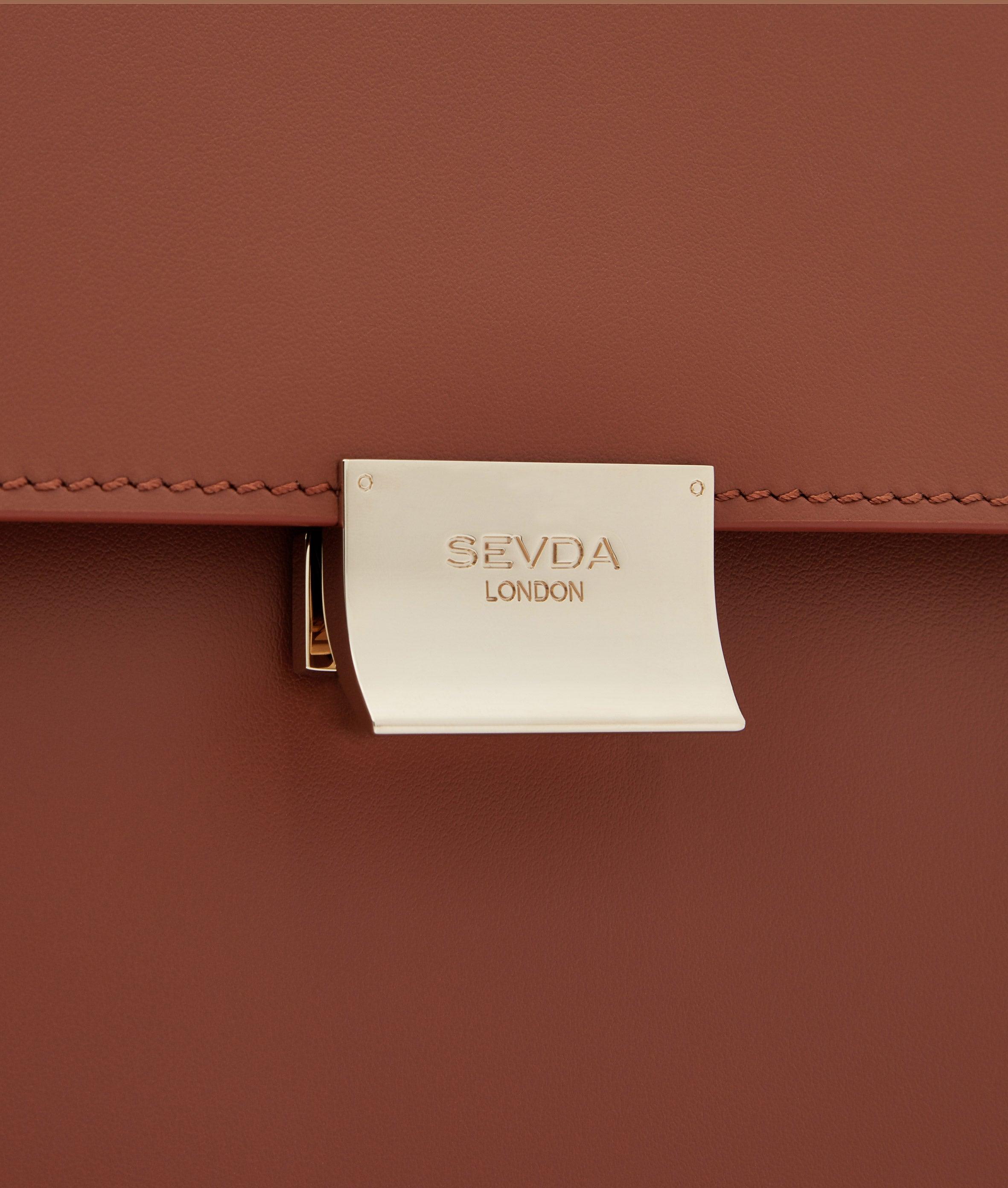 Tan Leather Designer Shoulder Bag - A fusion of London's style and Italian craftsmanship.