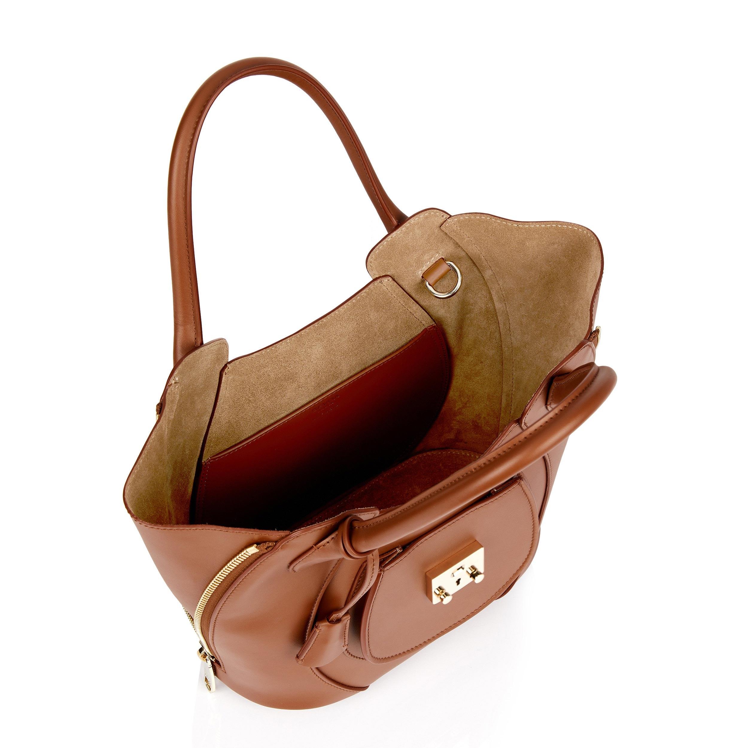 Tan Luxury Designer Bag - Marrying London's fashion with Italian craftsmanship, crafted from deforestation-free leather.